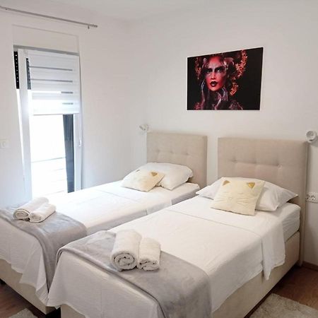 Apartman Franc S Vir Exteriér fotografie